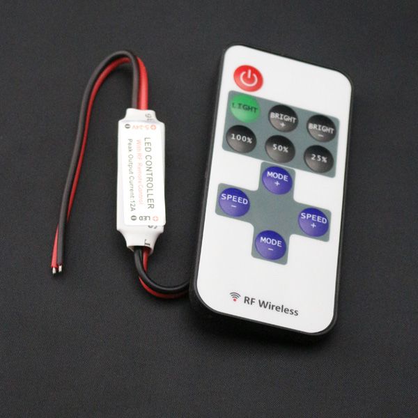 2 SZTUK MINI RF LED Controller Pojedynczy kolor z bezprzewodowym pilotem Mini ściemniacz do 5050/3528 LED Lights 5-24V