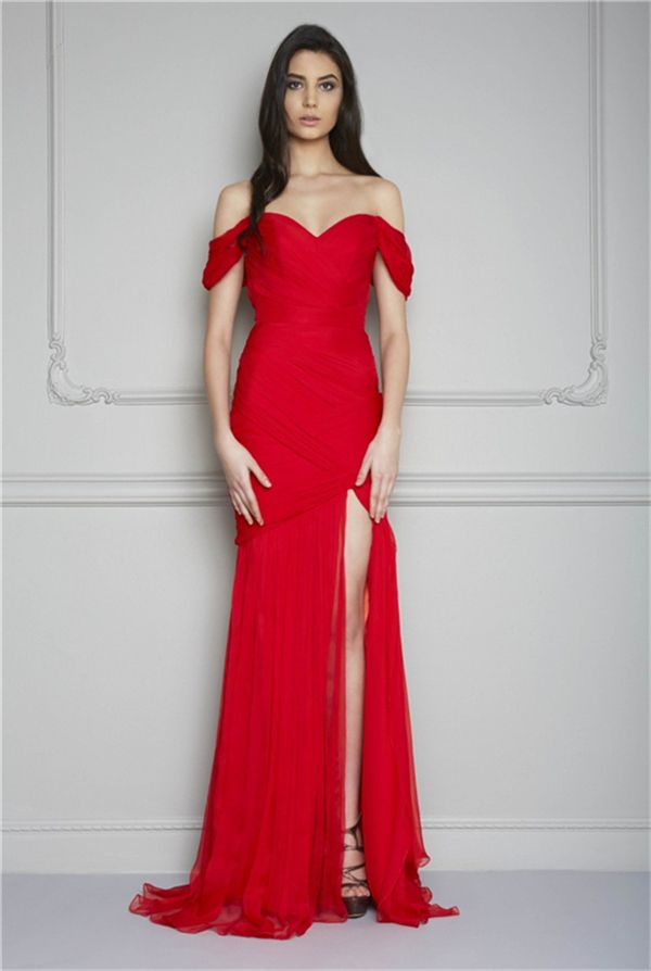 sweetheart neckline off the shoulder dress