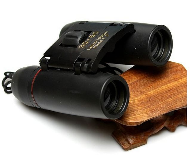 Frete grátis portátil Sakura lll Visão noturna 30 x 60 Telescópio binocular de zoom 126m-1000m 100% novos óculos de campo 18089765434