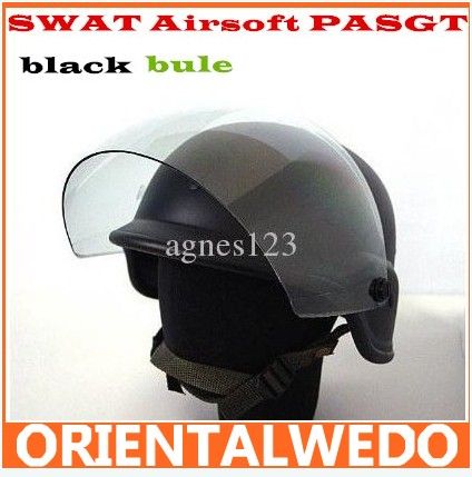 El de SWAT Airsoft PASGT Kevlar con la venta superior negra de la visera libera