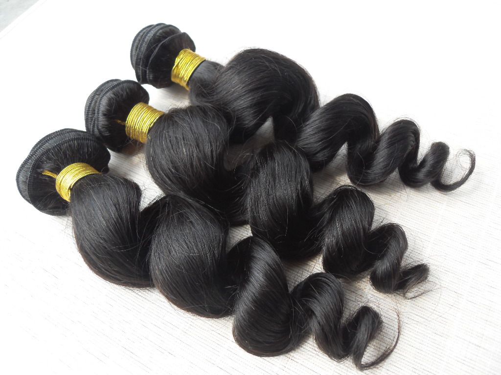 Brasilianska Human Virgin Remy Loose Wave Haft Weft Naturlig Svart Obehandlat Baby Mjukt Vågigt Hårförlängningar 100g / Bunt