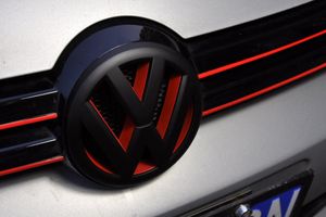 Volkswagen Golf 6 логотип Передняя решетка Эмблема Знак логотипа Установите VW Golf 6 GTI R20 полированного черного Новый Установите автомобиль стиль на Распродаже
