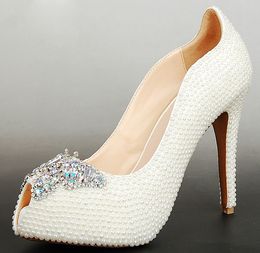 Luxuriöse elegante Hochzeit Brautschuhe Strass mit Imitationsperle Super High Heel Hochzeitskleid Schuhe Frau Party Prom Schuhe