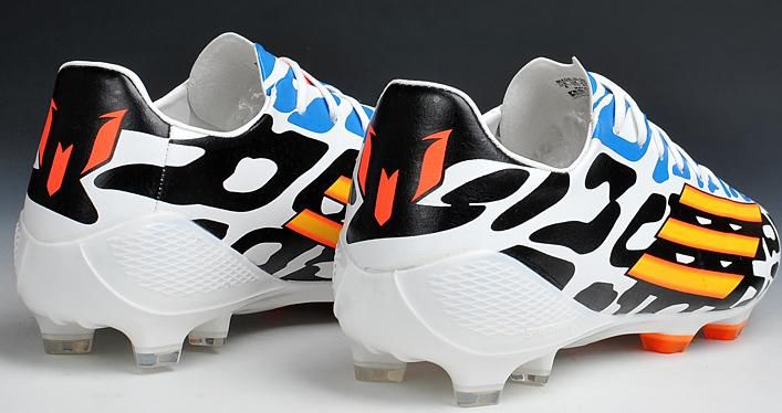 Compra Copa Mundial De La Nueva Llegada 2014 Zapatos Messi Fútbol Tacos De  Fútbol De Los Hombres Al Aire Libre Moda Zapatillas Marca Blanca Neon  Orange Black Botas Atlético Barato | Entrega