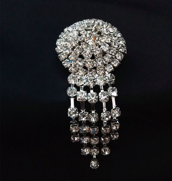 

Sparkly Silver Plated Clear Rhinestone Crystal Diamante Tassels Wedding Brooch, Gray