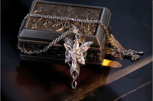 Mode-sieraden cool de lotr 18K wit goud gevuld arwen evenstar witte saffier cz ketting hanger voor huwelijksgeschenk