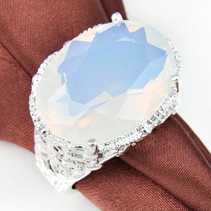 Yeni 2018 Marka Alyans 925 Ayar Gümüş Kaplama Jewellry Oval Beyaz Aytaşı Kristal Yüzükler Kadınlar Için Best Seller Taş Boyutu 15 * 20mm