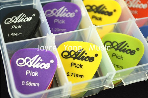 

30шт матовый нейлон Акустическая гитара выборка + 1 Пластиковый выбор случая Беспл