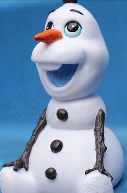 olaf toy box