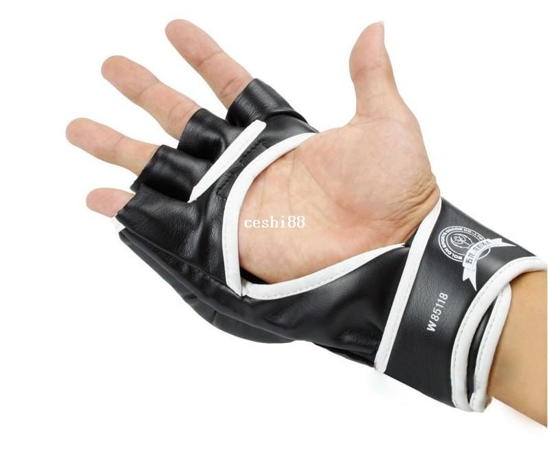 2020 Hot Sale Half Finger Boxing Gloves Kung Fu Fighting Martial Arts