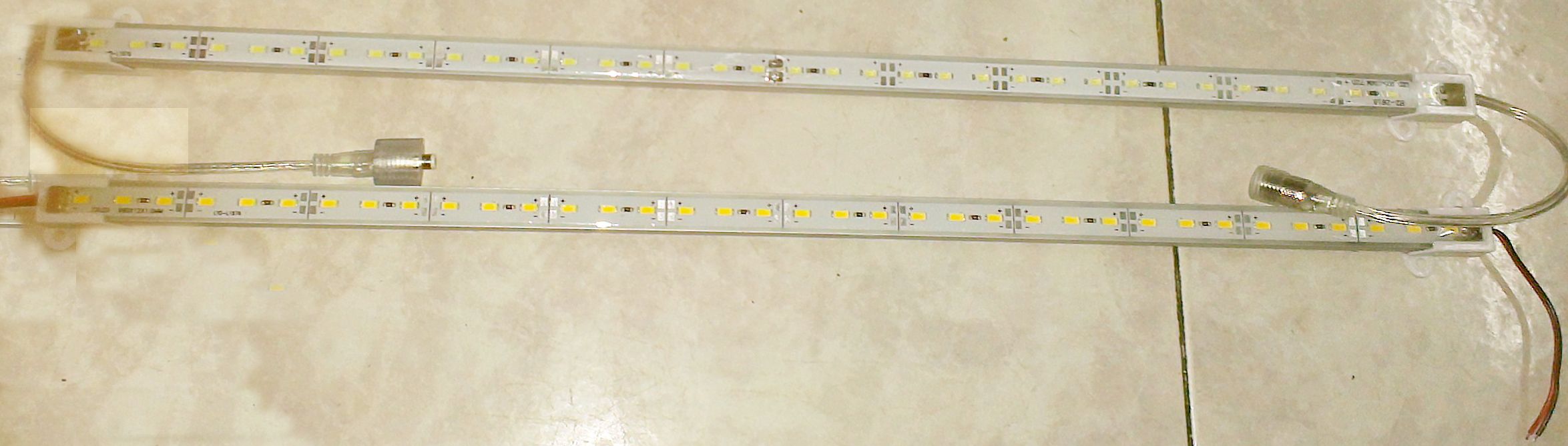 30x Strand Strip Strip IP68 5630 SMD دافئ أبيض صلب بار 36 مصابيح LED 0.5 متر مع