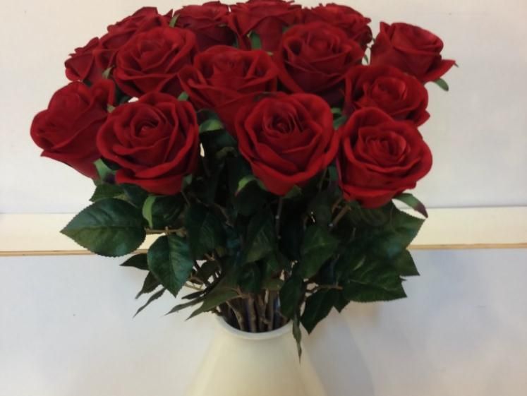 Branche de fausses roses, fleurs artificielles, Simulation simple, flanelle, bouton de Rose, couleur rouge, Roses de saint-valentin, fleur de mariage