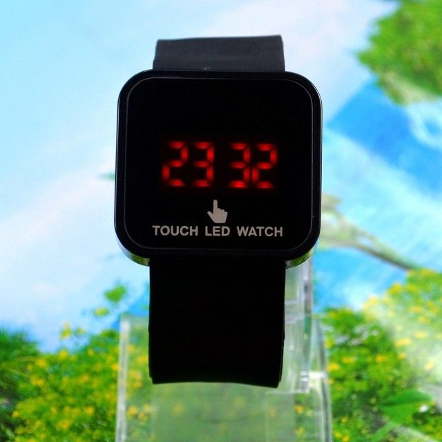 reloj digital stainless steel back