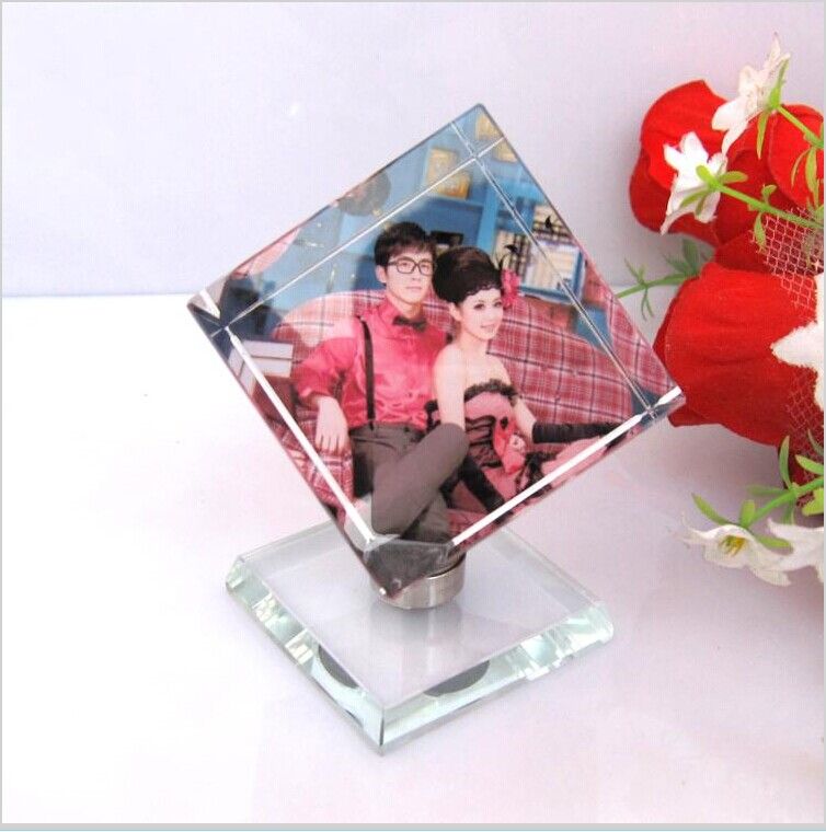 rotating crystal cube photo frame with led