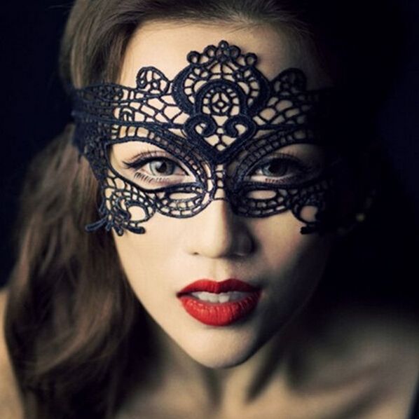 Mode Hot New Masquerade Halloween Utsökt Lace Half Ansiktsmask för Lady Black White Option Fashion Sexy KD18