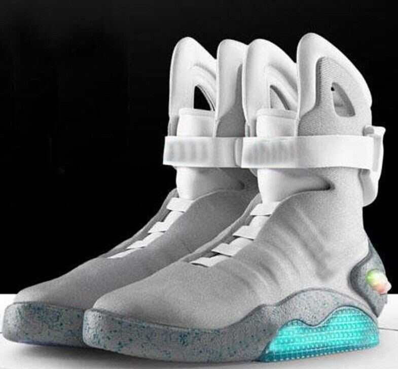 Acquista Gli Uomini Scarpe Da Basket Edizione Limitata Uomini Air Mag Di  Marty McFly Athletic Air Mag LED Scarpa Nera Soddisfatto Scatola Originale  Top Shoes Vendita A 181,27 € Dal Miguelmartinez | DHgate.Com