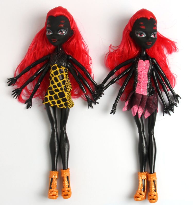 2020 2016 New Fashion Hot Dolls KHAKI Girl Monster High Black Spider