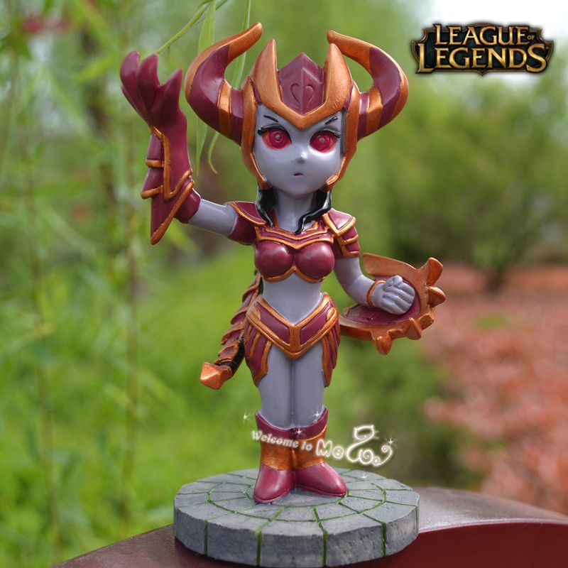 league figurines