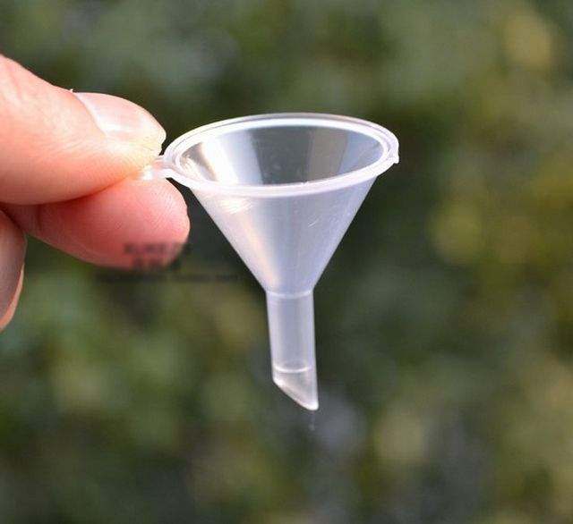 Plastic Mini Small Funnels For Perfume Liquid Essential Oil Filling