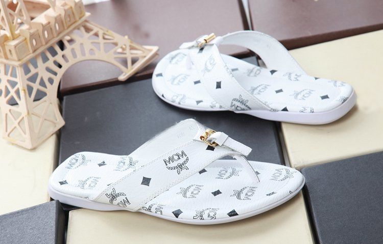 mcm flip flops womens