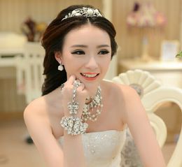 2014 Bride Hand Catenary Suit White Diamond Wedding Ring Back Wedding Dress Wedding Accessories Chain Bracelet Accessories289E