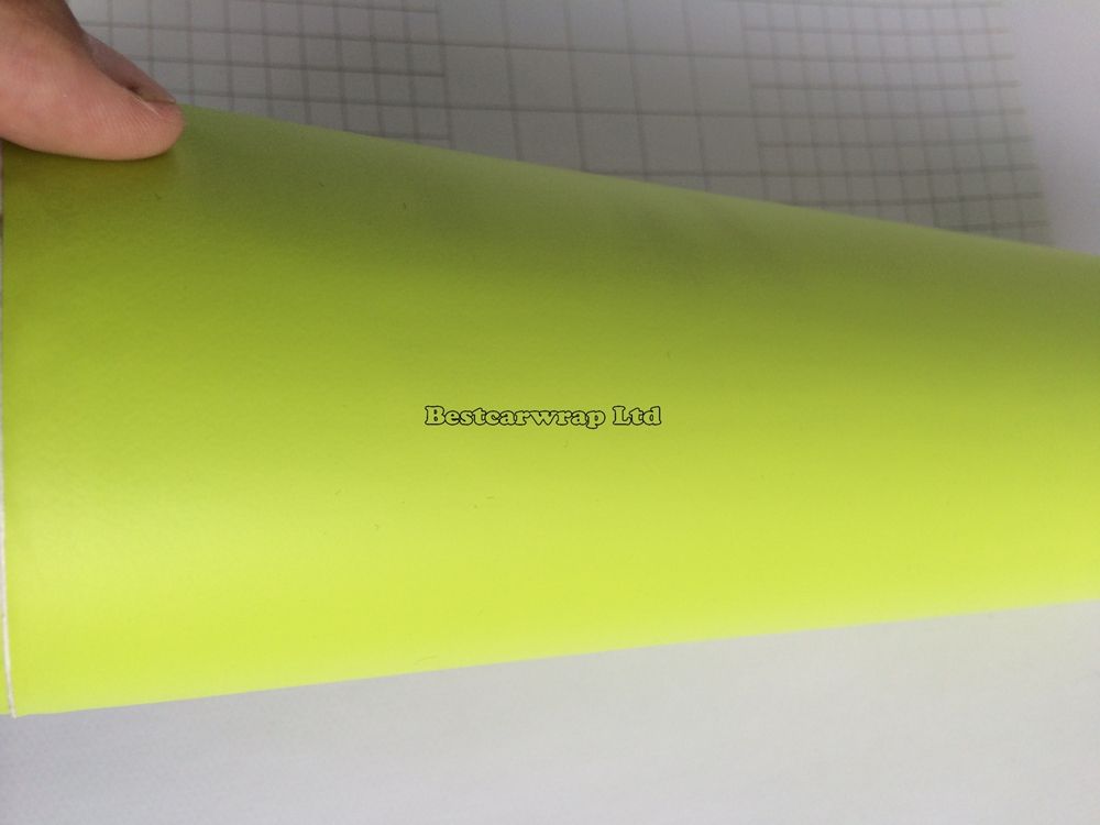 Film vinyle mat jaune Fluorescent vert pâle pour enveloppe de voiture avec enveloppe graphique de véhicule à bulles d'air 1 52x30m rouleau 250V