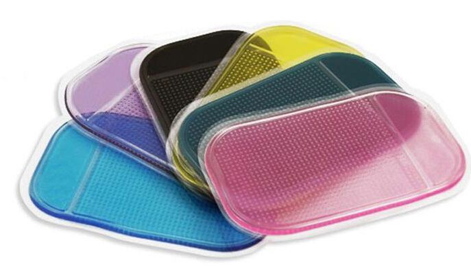 Varm försäljning / mycket kraftfull silikagel Magic Sticky Pad Anti-Slip Non Slip Mat för telefon PDA MP3 MP4 bil Många färger