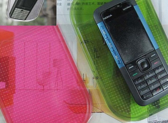 뜨거운 판매 / 강력한 실리카 젤 매직 끈적 패드 안티 - 슬립 미끄럼 매트 전화 PDA mp3 mp4에 대 한 자동차 많은 색상