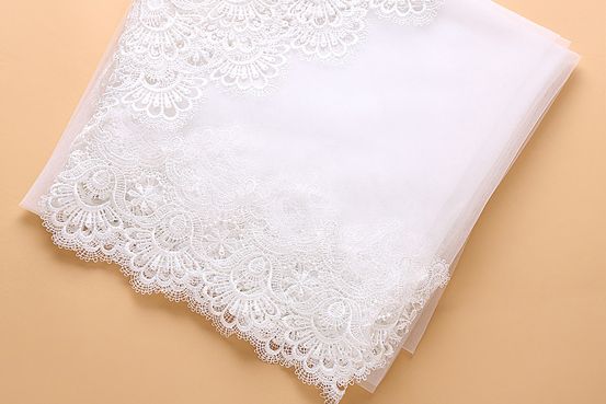 2016 Nowe modne zasłony ślubne 14 metrów Ivory One Warower Lace Edge Weselne Washers Dhyz 013721321