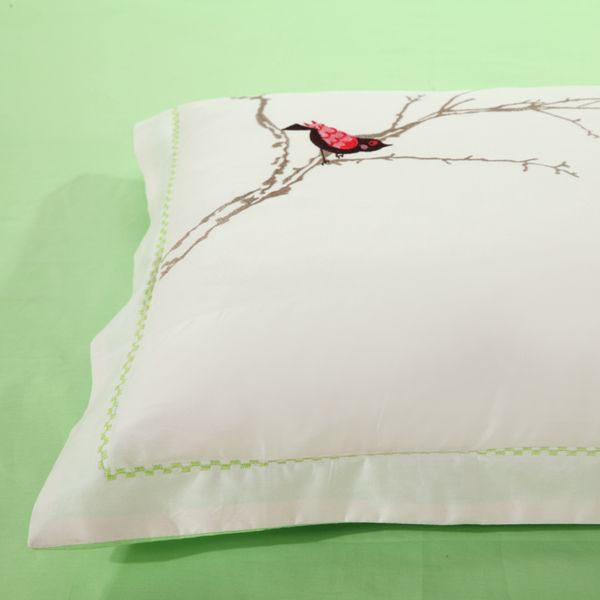 plum bedding