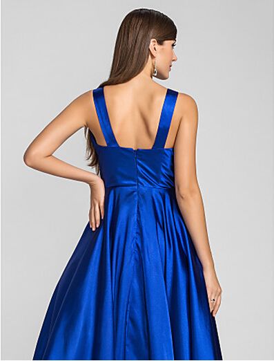 2019 New Tea Length Party Dresses ALine Plus Size Spaghetti Straps Royal Blue Ruched Satin Cocktail Prom Gowns For Women Formal O4546311