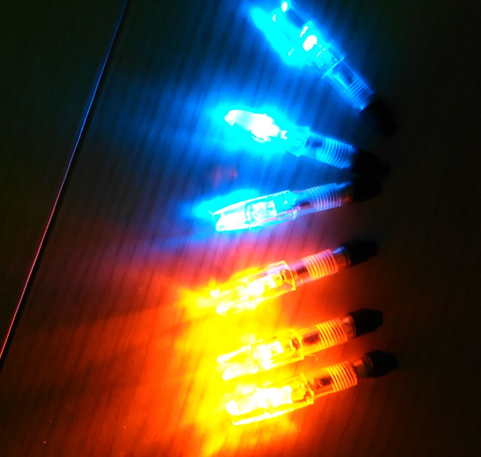 Archery Hunting Lighted LED Arrow Nocks For Compound Bow Arrow ,Red Or