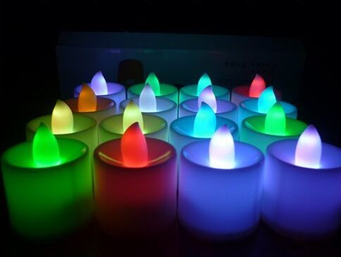 LED tealights de casamento luz de vela eletrônica evento de festa sem chamas tremeluzindo velas de plástico Home D￩cor colorido