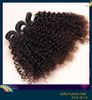 Brasilianska mänskliga hårförlängningar djupa k curl hår weft naturlig svart färg dyerbart obearbetat hår 100 g ett bunt