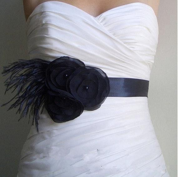 Free Shipping! 2019 Black Flower Beads Feather Bridal Sashes Cheap Belts for Wedding Bridal Accessories Charming
