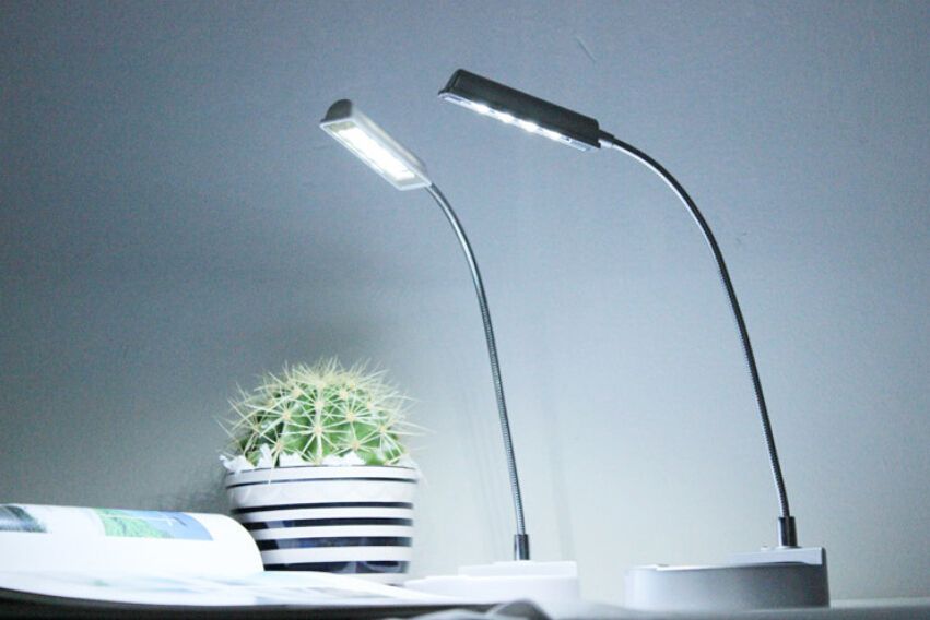 compre lampara solar lamparas solares luces solares para interiores lamparas de ahorro de energia lampara de escritorio de dormitorio luces de