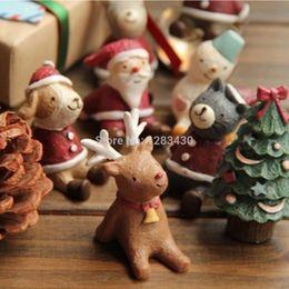 Chirstmas Gift Decoration Indoor Ornaments Cartoon Animal Figurines Nativity Creche Cute Snowman Santa Deer Animal Quality Resin