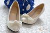 2014 Scarpe da sposa avorio in pizzo Bowknot con perline Scarpe da sposa fatte a mano al 100% Accessori da sposa Scarpe da sposa con perline Piattaforme sandali da donna