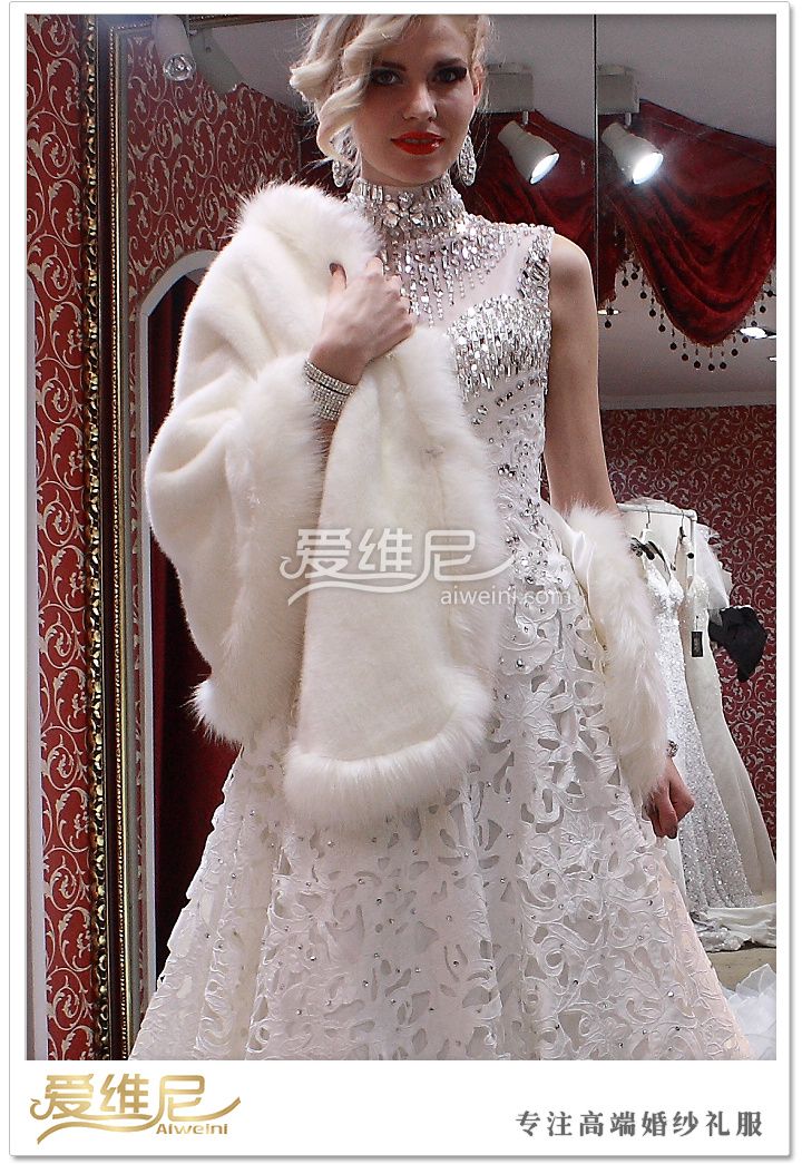 Elegant Bridal Jackets Wedding Wraps Cheap Plus Size Soft Faux Fur Wedding Boleros Crystals 