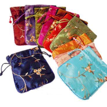 エレガントな刺繍果物の小さな巾着袋のギフト包装サテンジュエリー収納袋のスパイスサシェの好意バッグ並ぶ11 x 14 cm 