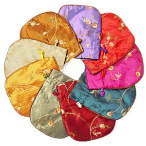 Broderi Frukt Små Satin Väskor Drawstring Presentförpackning Smycken Förvaring Pouch Spice Sachet Tea Candy Favor Bag med fodrade 50pcs