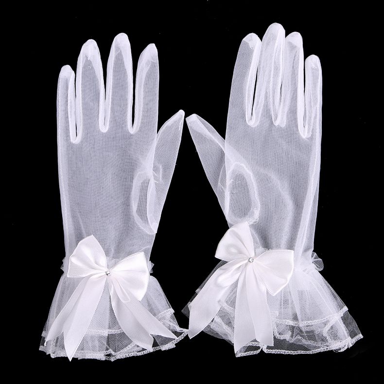 Vintage In Stock Sheer Lace Bridal Gloves Full Finger Wrist Length Short Pageant Evening Women Gloves Lace Bow Wedding Dress Acces2887200