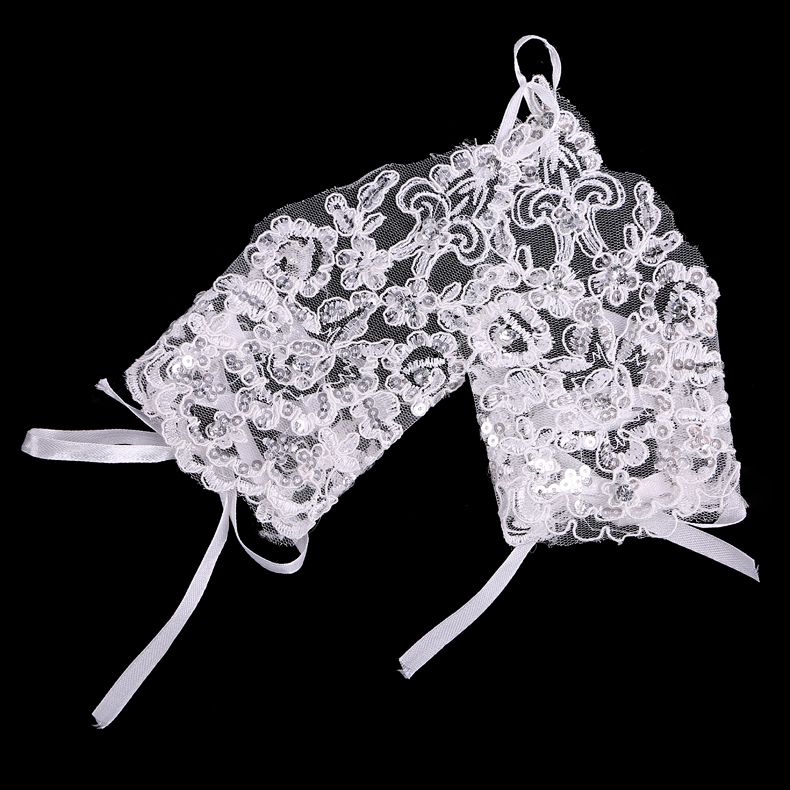 Vintage Spitze Höhle-Kurzschluss-Brauthandschuhe Accessoires Applikationen Strass Fingerless Crystals Pageant Abendkleid Damen Handschuhe Im Lager