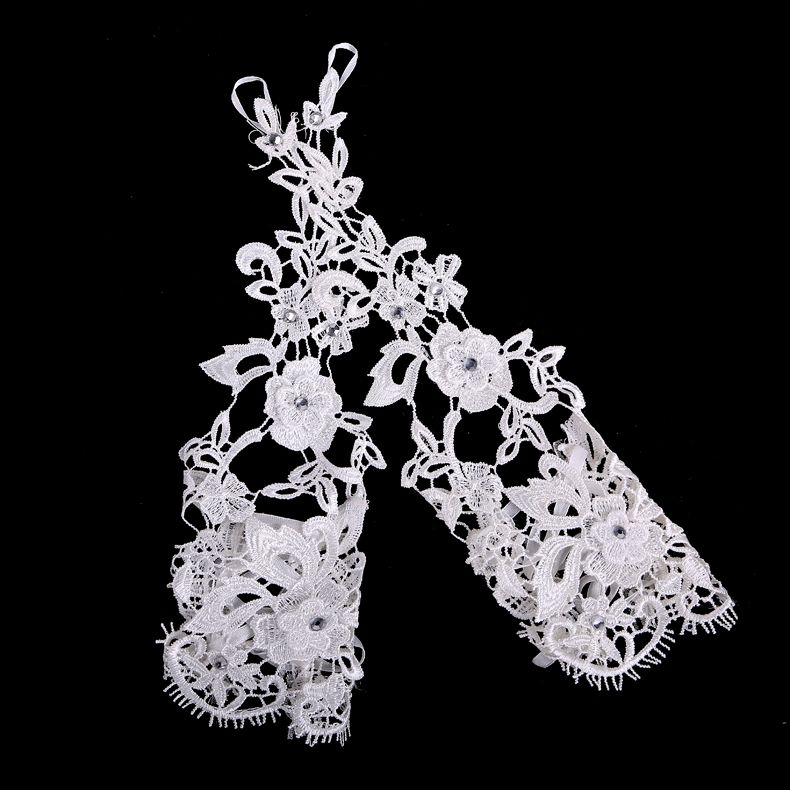 Charming White Sexy Lace Bridal Gloves Wedding Dress Accessories Applique Fingerless Crystals Evening Dress Gloves Bridal Accessor9156203