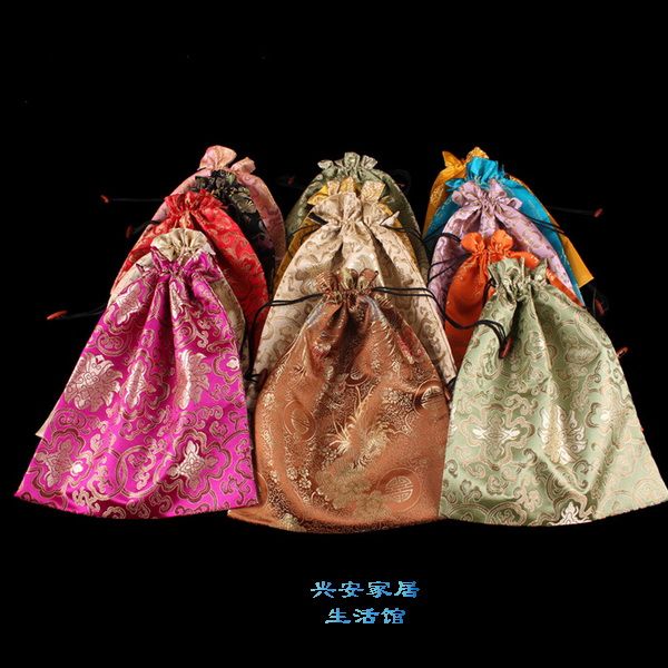 Gorgeous Bunk Drawstring Bra Underkläder Travel Bags Storage Silk Brocade Tryckt Presentförpackning Påsar 10st / Mix Färg Gratis frakt