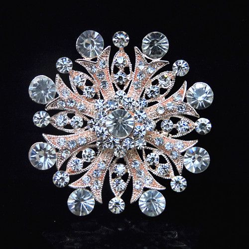 Luxe topkwaliteit Clear Crystal Big Snowflake Gold Tone Gift Broche voor Vrouwen Prachtige Rhinstone Bruiloft Aceesories Pins