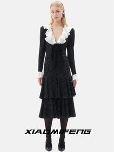 Alessandra RICH Robe solide à pois noir longue robe de créateur professionnel Design de marque 240313