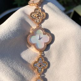Montre bracelet Alhambra Fabriqué en argent sterling 5A Mouvement à quartz produit par une montre pour femme bracelet 22,7 mm plaqué or 18 carats en coquille d'agate naturelle 004