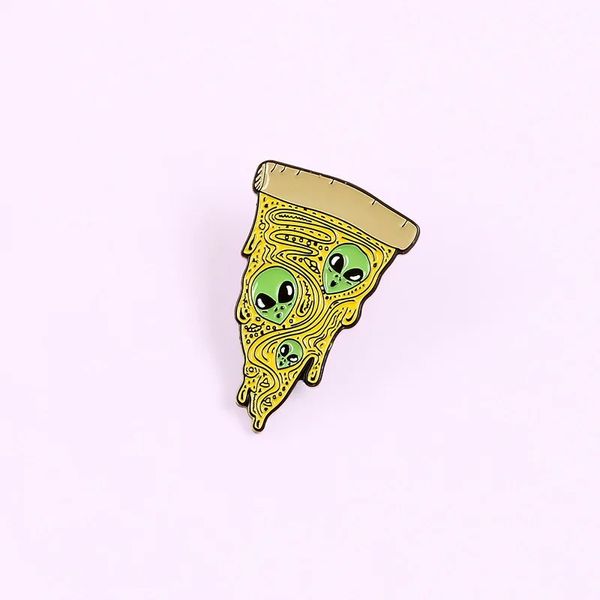 Pizza Alien Pins personnalisés drôles Design Émail épingle en métal broches Badge Denim Vêtements Accessoires Femmes Pin de mode Cadeaux en gros