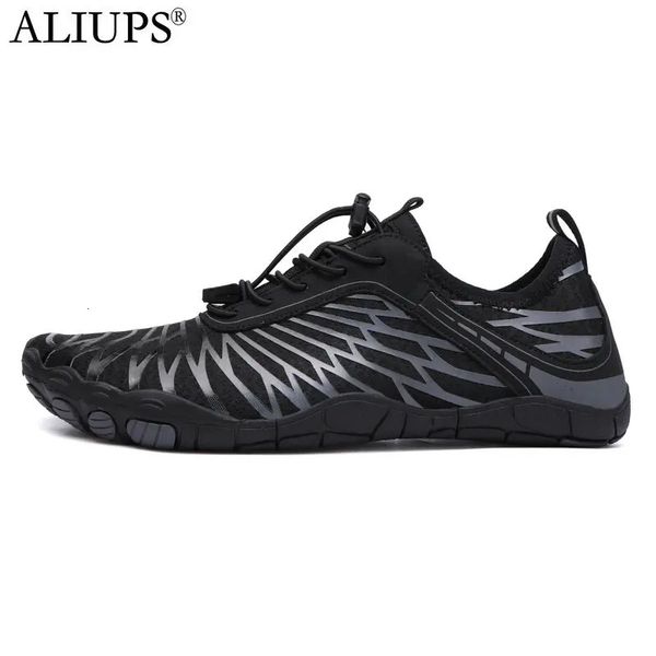 ALIUPS Chaussures de Plage pour Hommes Femmes Chaussures d'Eau Séchage Rapide Respirant Couple Pieds Nus Baskets pour Nager Surf Aqua Pataugeoire Gym 240219